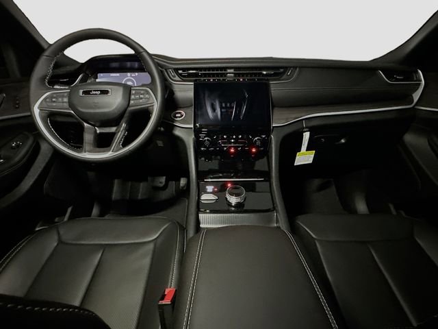 New 2025 Jeep Grand Cherokee Limited w/ Luxury Tech Group II image 6