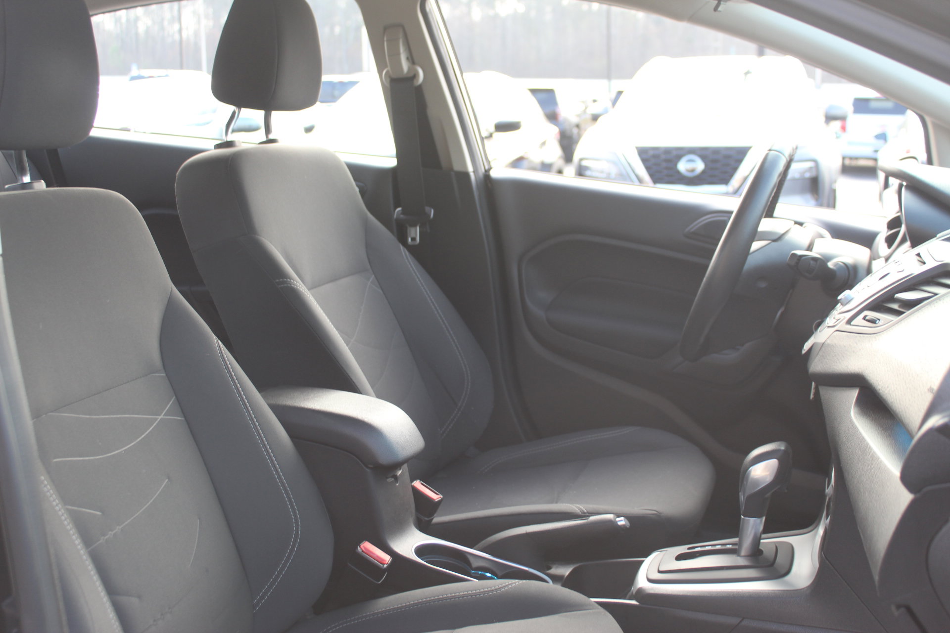 Used 2016 Ford Fiesta SE image 29