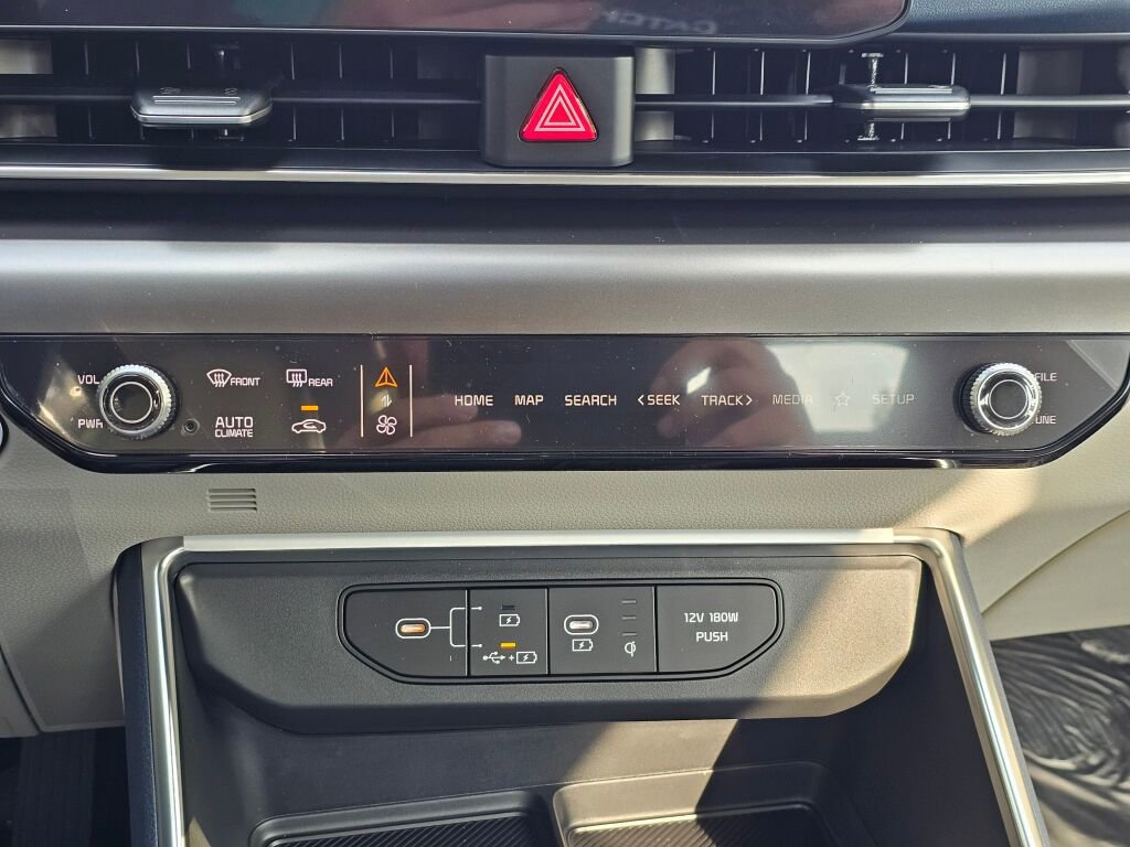 New 2026 Kia Carnival SX w/ SX Dark Edition Package image 17