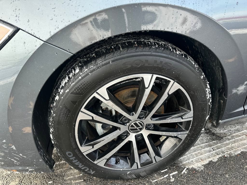 Certified 2023 Volkswagen Jetta Sport image 2