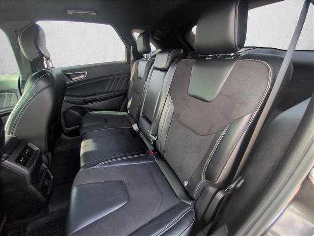 Used 2019 Ford Edge ST AWD/4WD image 16