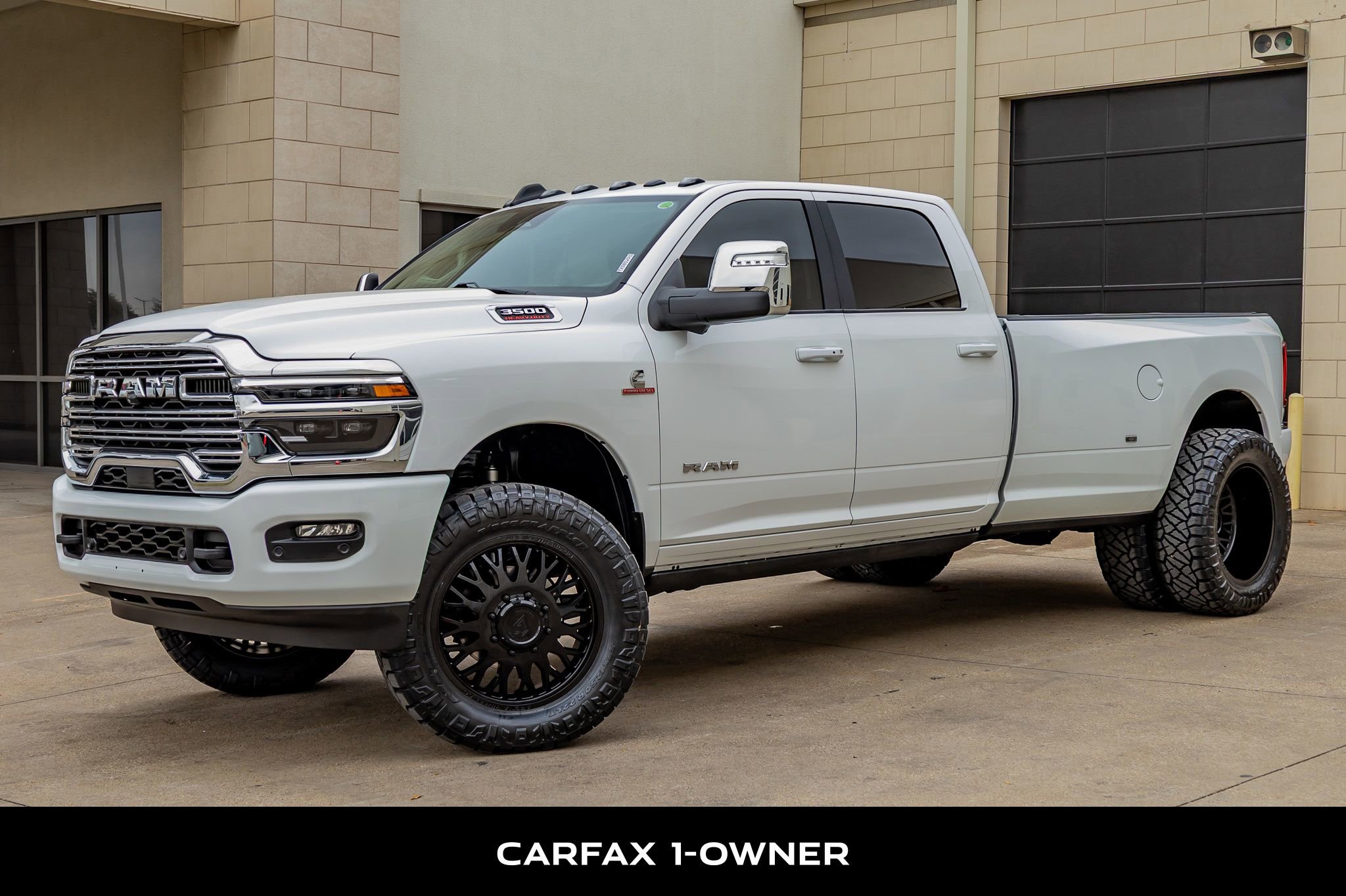 Used 2025 RAM 3500 Laramie image 5