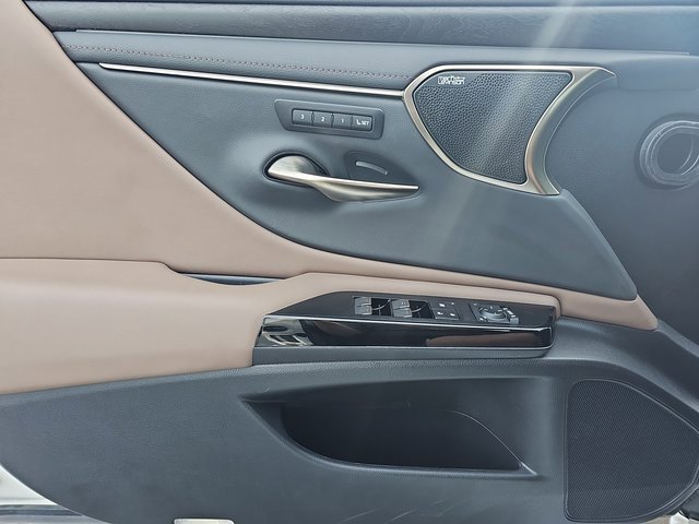 Certified 2024 Lexus ES 350 Ultra Luxury w/ Accessory Package (Z2) image 26