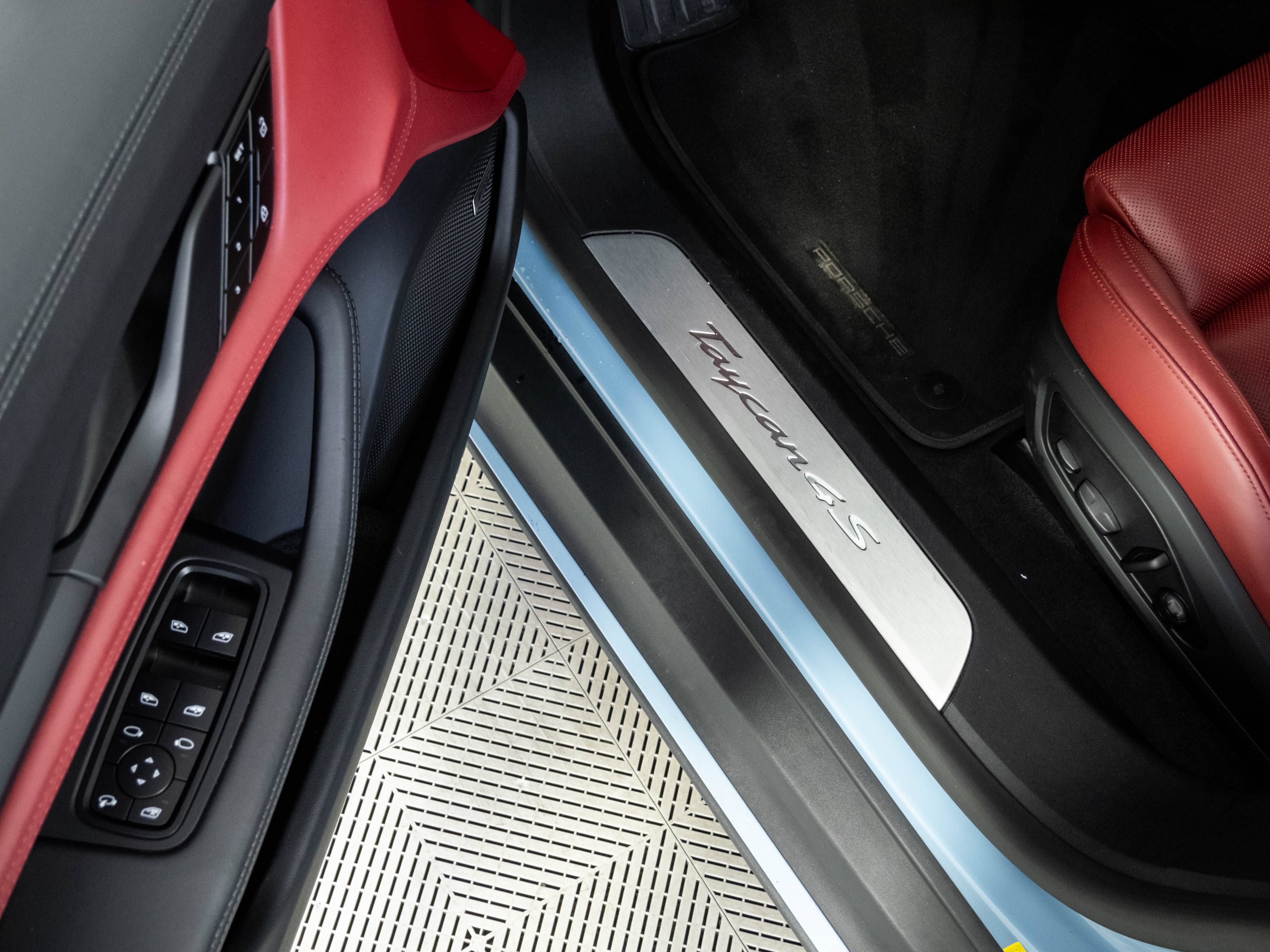 Certified 2023 Porsche Taycan 4S AWD/4WD image 8