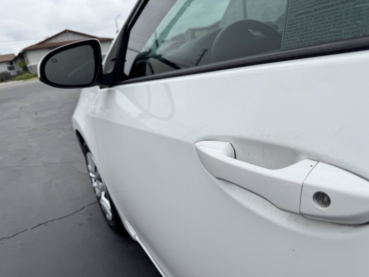 Used 2016 Toyota Corolla LE FWD image 15