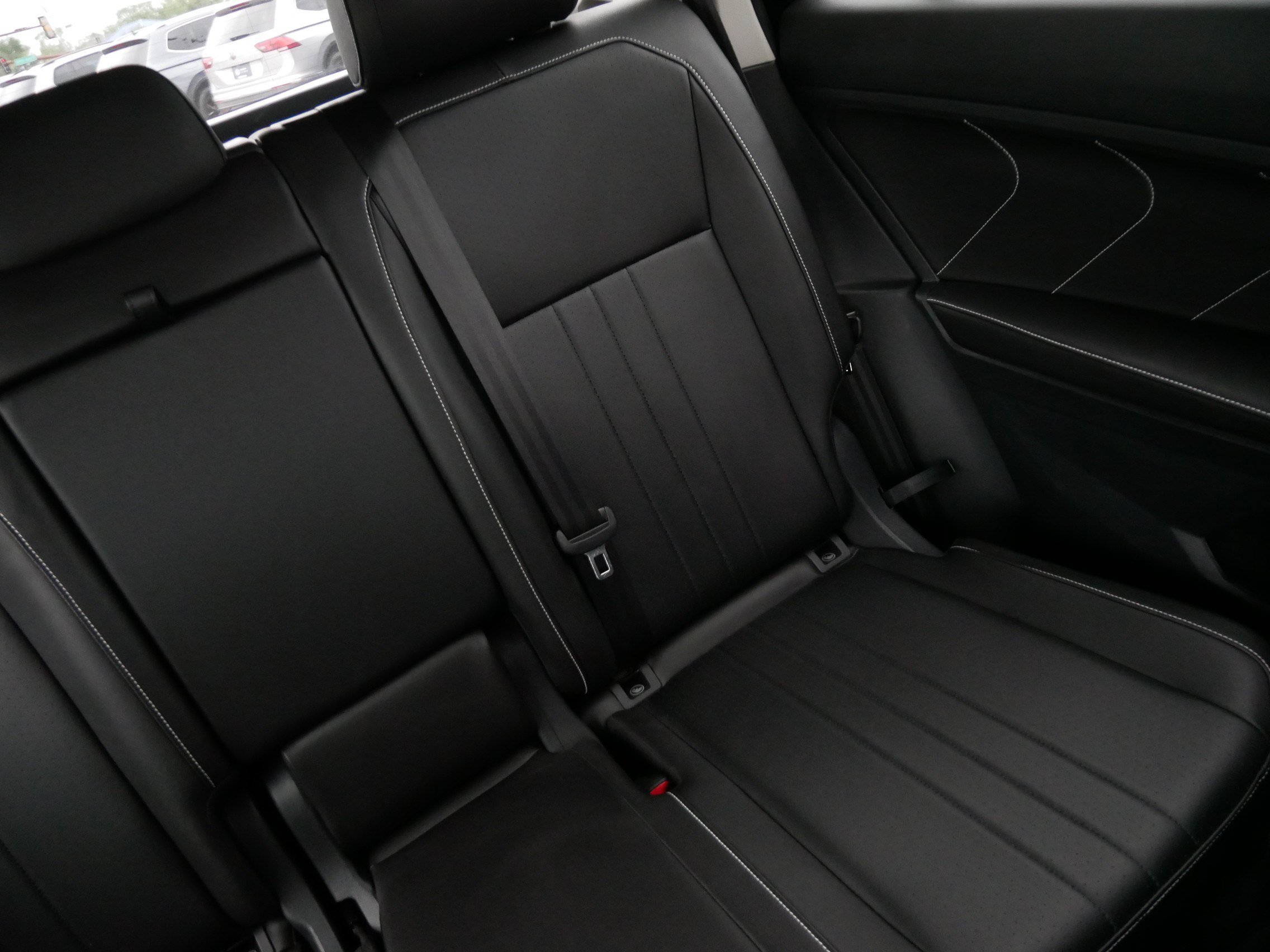 Certified 2024 Volkswagen Tiguan SE w/ MDO Package, Two-Row AWD/4WD image 14