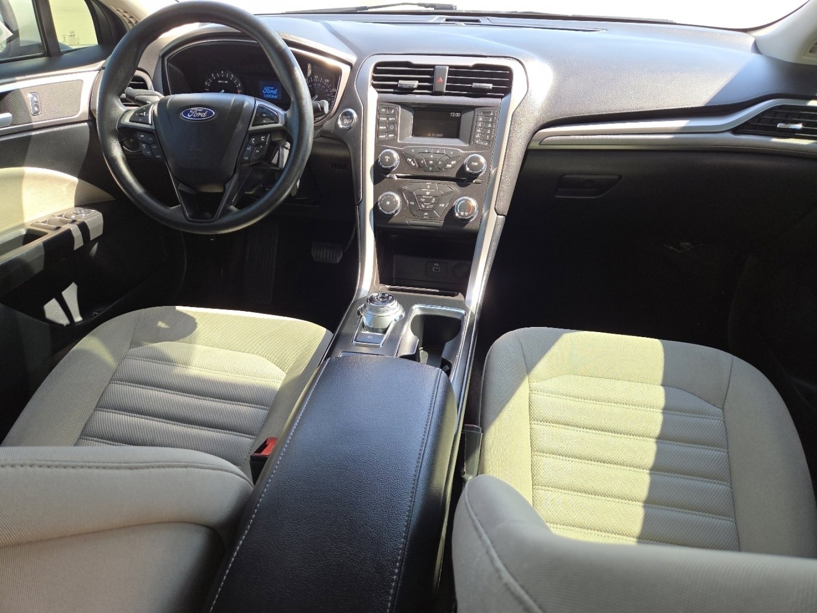 Used 2017 Ford Fusion S FWD image 19