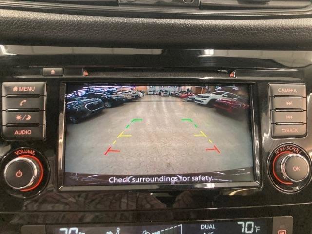 Used 2020 Nissan Rogue SV image 15