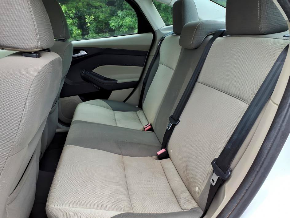 Used 2014 Ford Focus SE FWD image 11