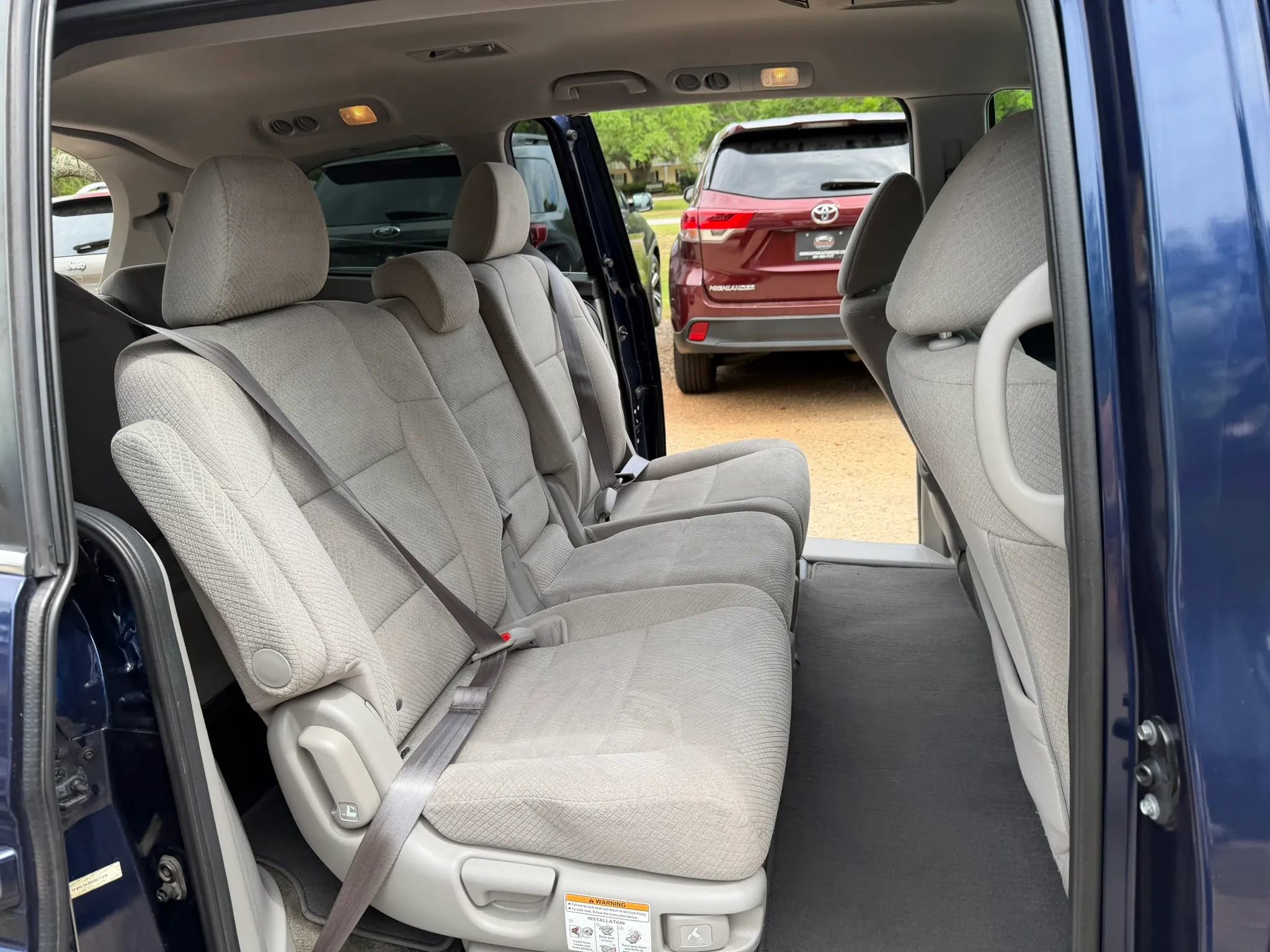 Used 2016 Honda Odyssey SE image 11