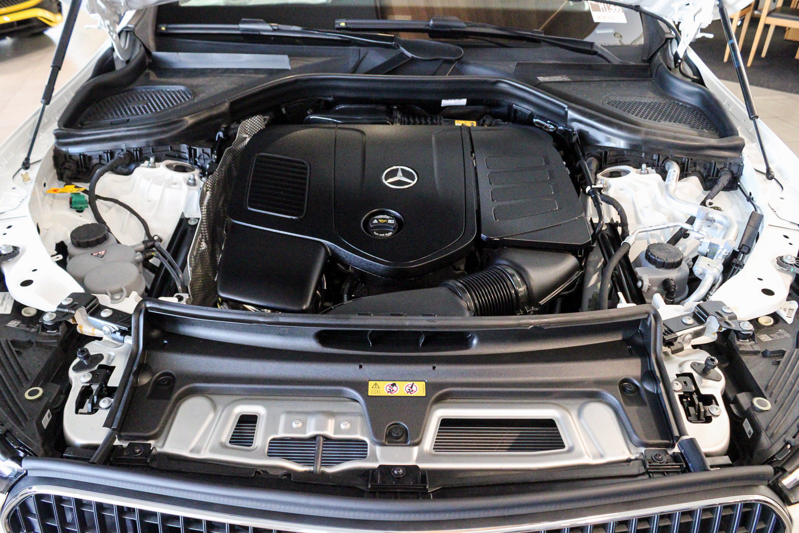 New 2027 Mercedes-Benz GLC 350e 4MATIC image 24