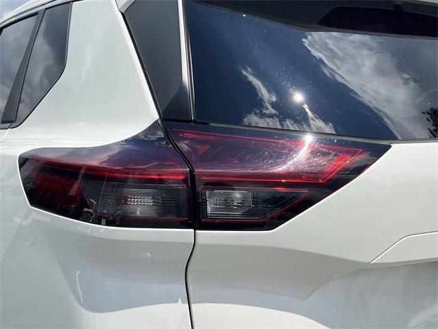 Certified 2023 Nissan Rogue SV image 21