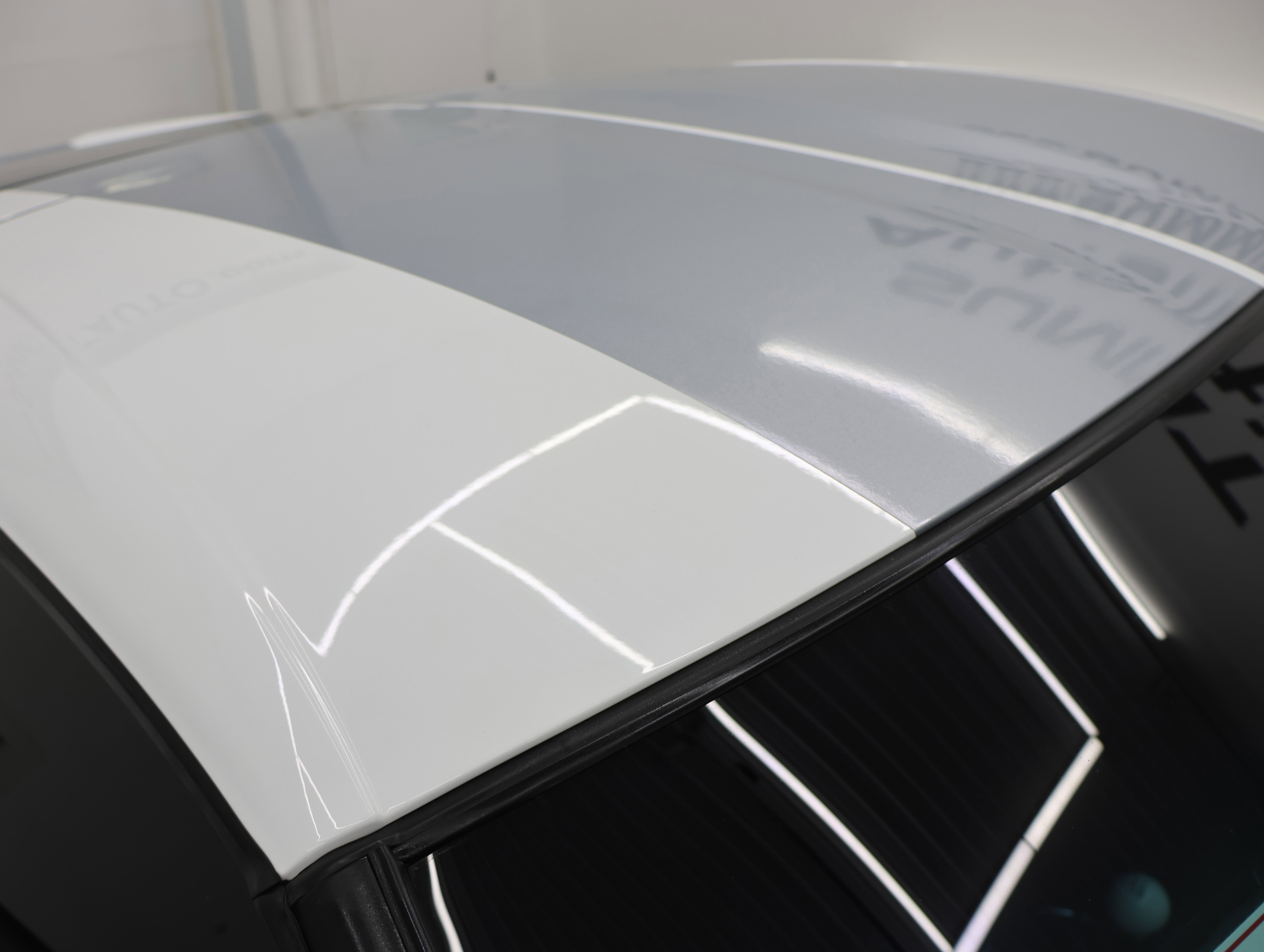 Used 2013 Chevrolet Corvette Grand Sport w/ 4LT Preferred Equipment Group RWD image 4