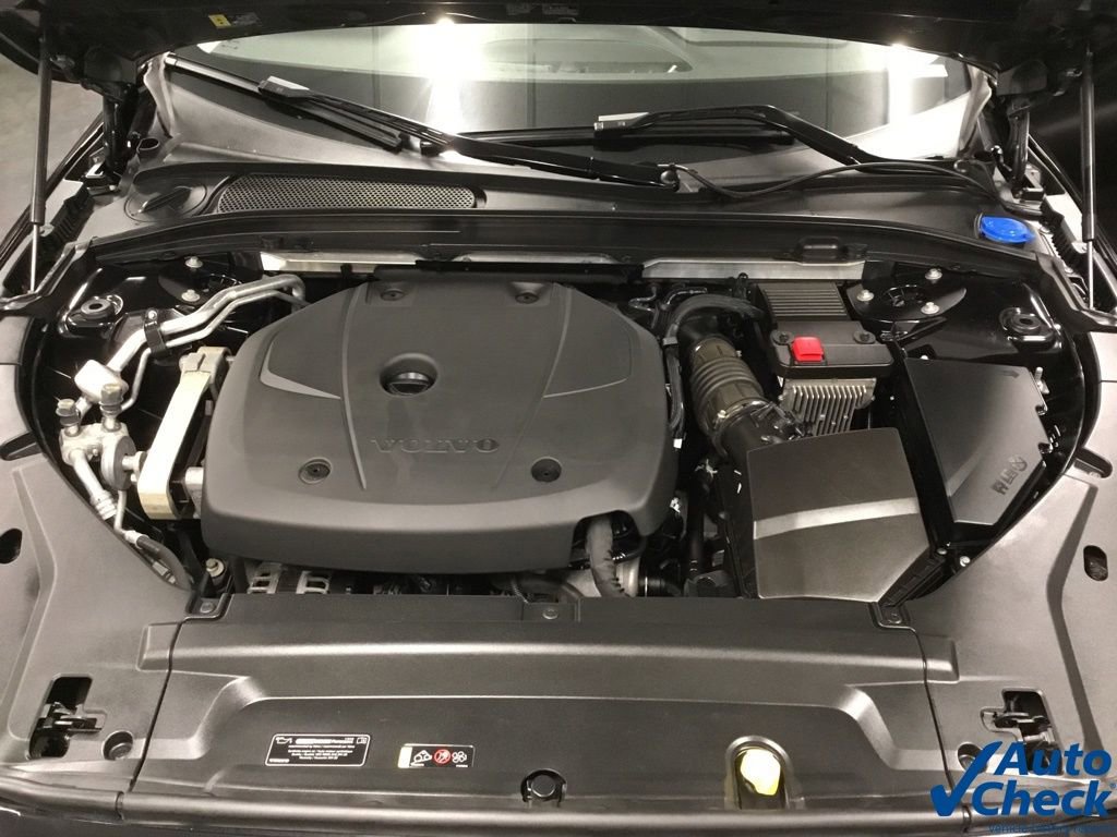 Used 2020 Volvo V90 T6 Cross Country image 43