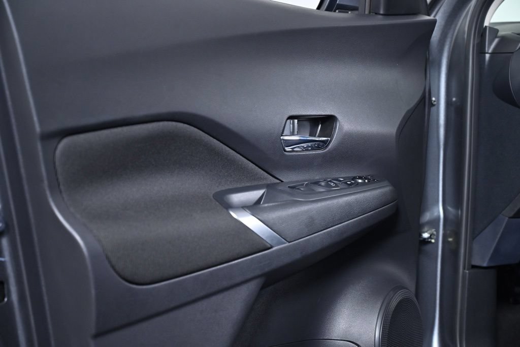 Certified 2022 Nissan Kicks SV FWD image 30