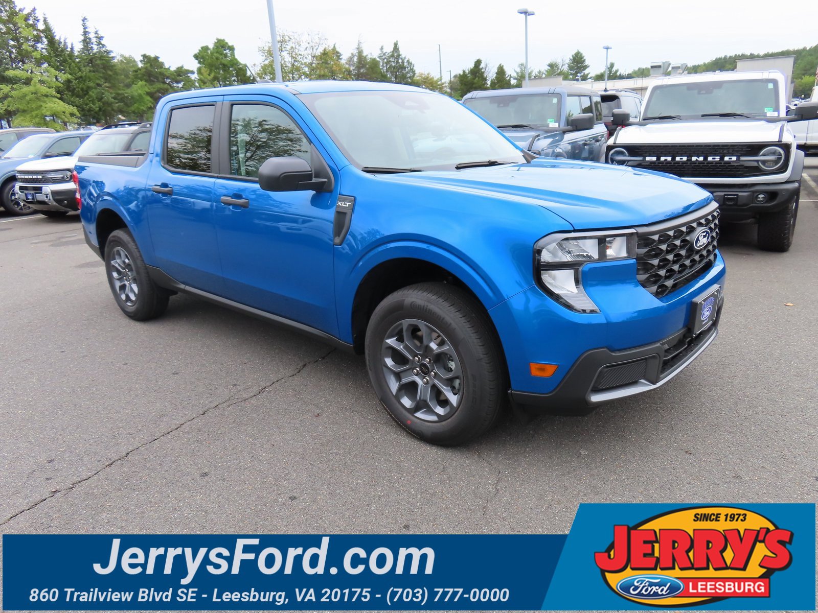 New 2025 Ford Maverick XLT w/ Equipment Group 302A