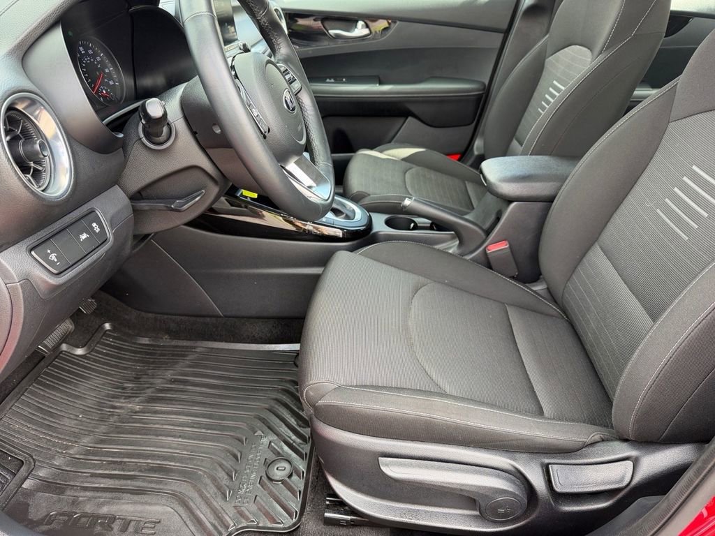Used 2019 Kia Forte S w/ S Premium Package image 7