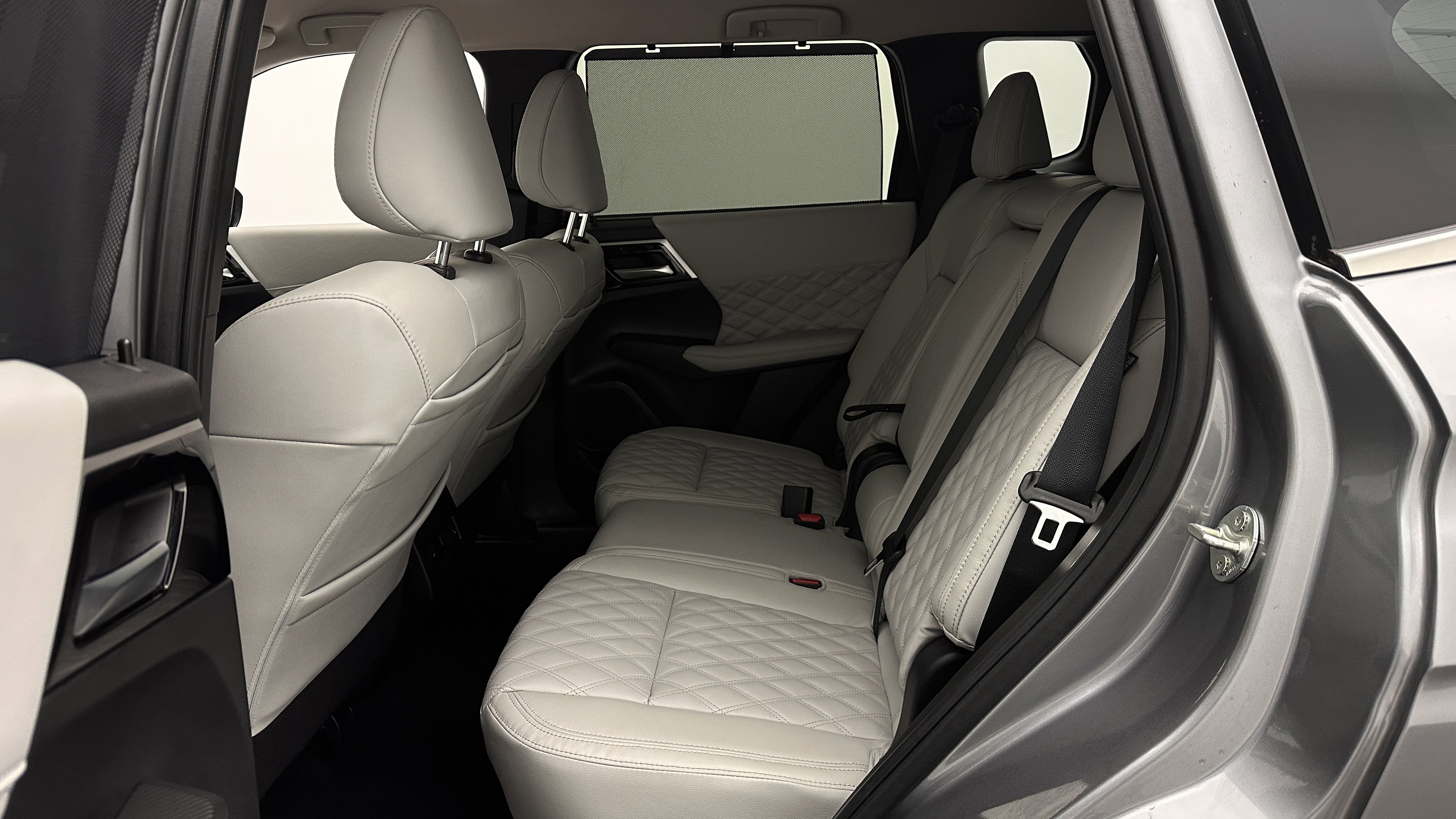 Used 2024 Mitsubishi Outlander SEL FWD image 23