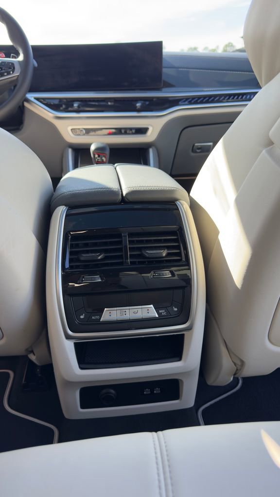 Used 2025 BMW X5 M Competition w/ Executive Package AWD/4WD image 31