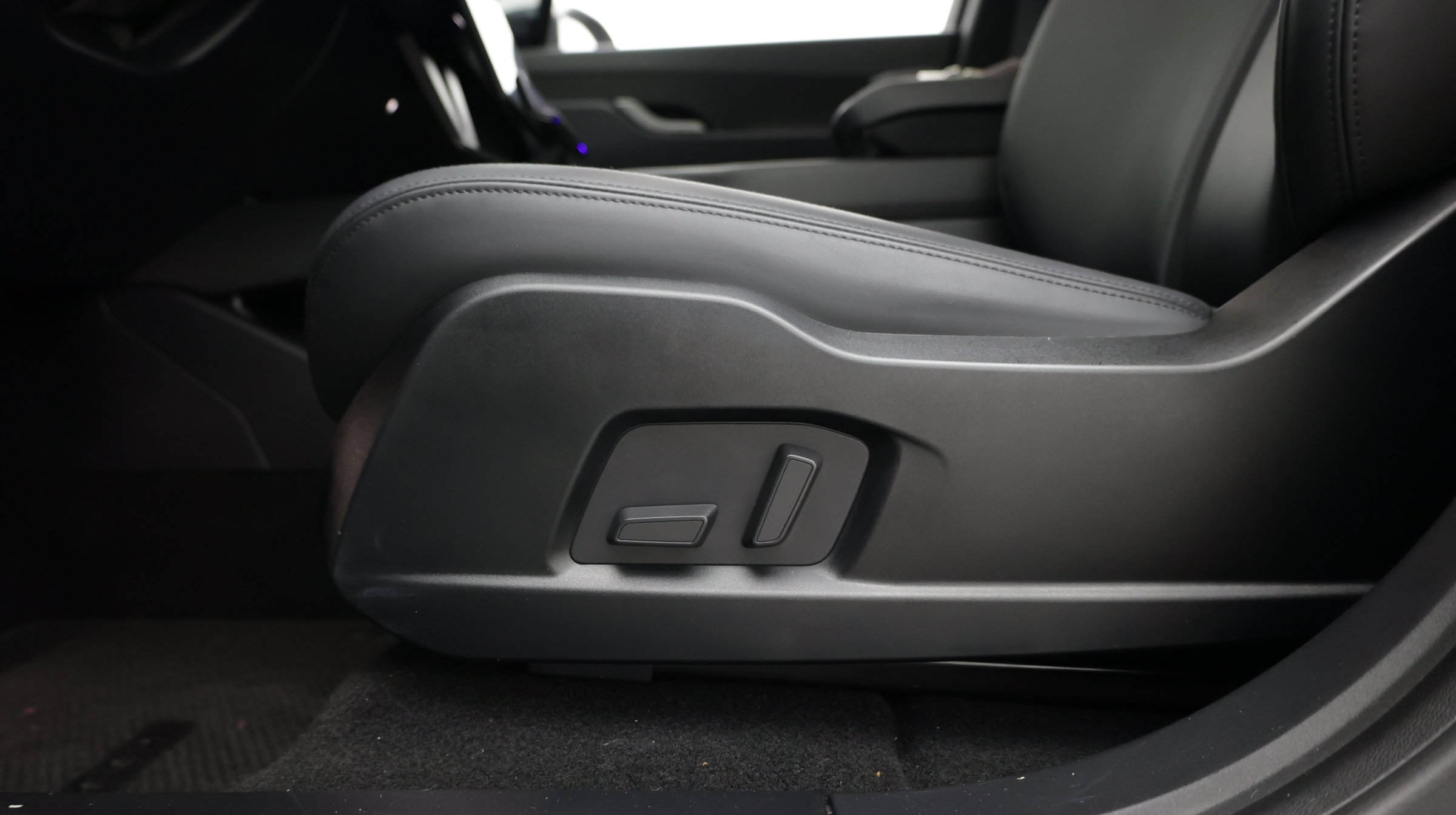 Used 2023 Fisker Ocean Sport FWD image 16