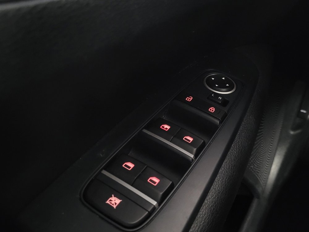 Used 2020 Kia Forte LXS image 27