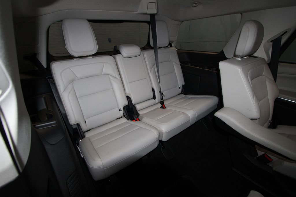 Used 2025 Lincoln Navigator Reserve image 28