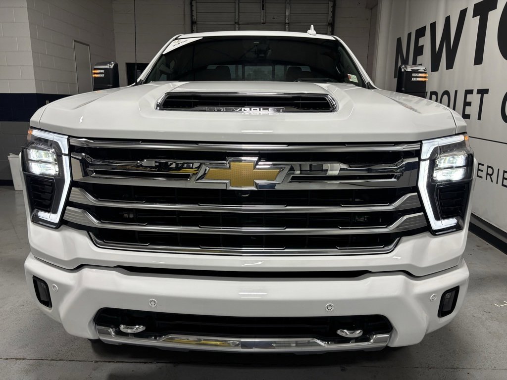 New 2025 Chevrolet Silverado 3500 High Country w/ Technology Package image 36