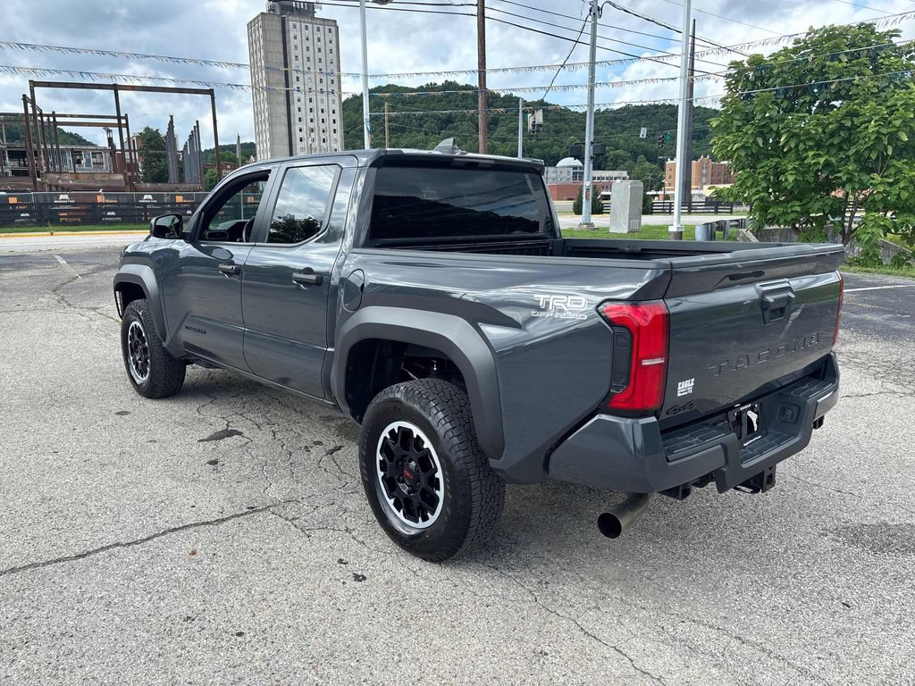 Used 2024 Toyota Tacoma TRD Off-Road AWD/4WD image 3