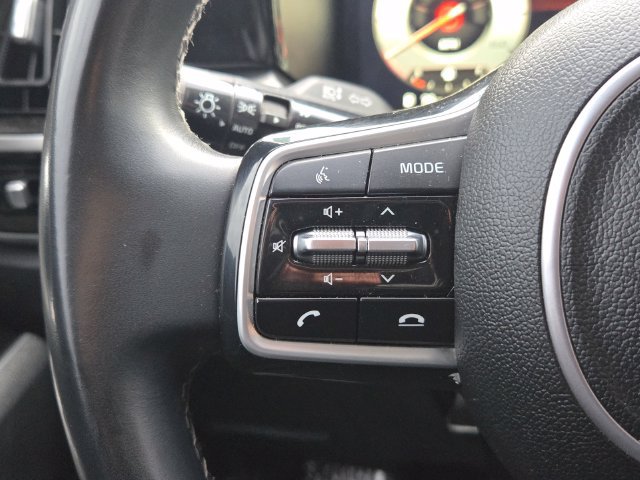 Certified 2023 Kia Sorento SX AWD/4WD image 22