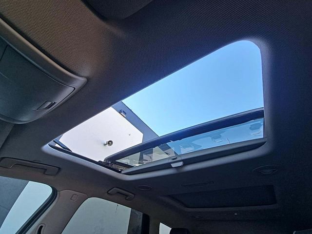 Used 2019 Buick Enclave Avenir w/ Avenir Technology Package image 11