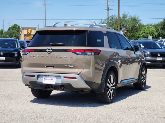 Used 2023 Nissan Pathfinder Platinum image 4