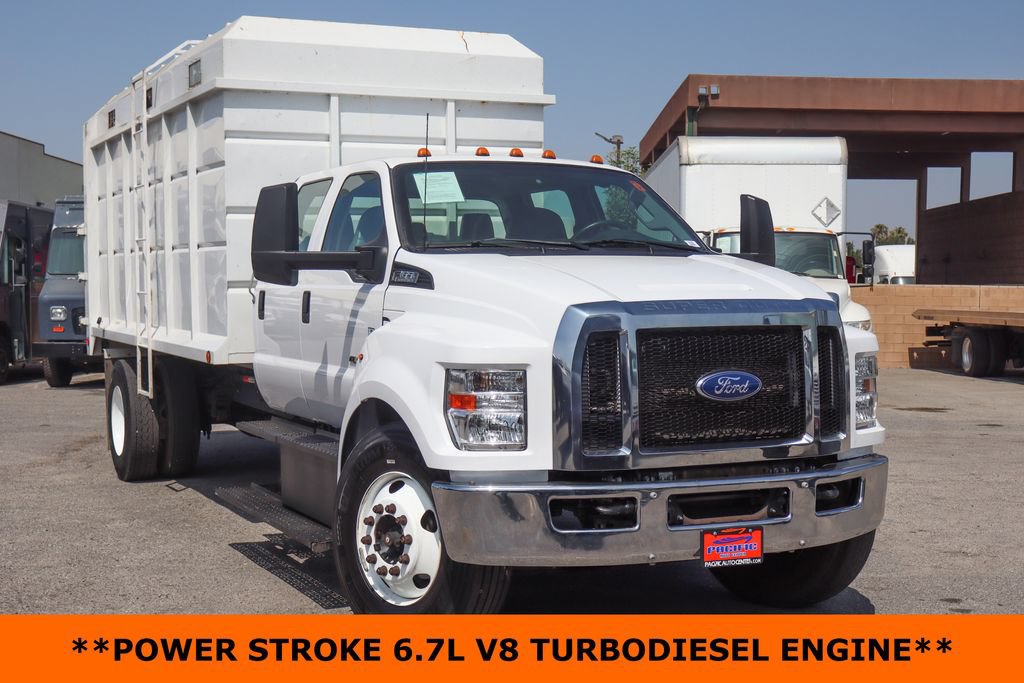 Used 2023 Ford F650 2WD Crew Cab Super Duty image 3