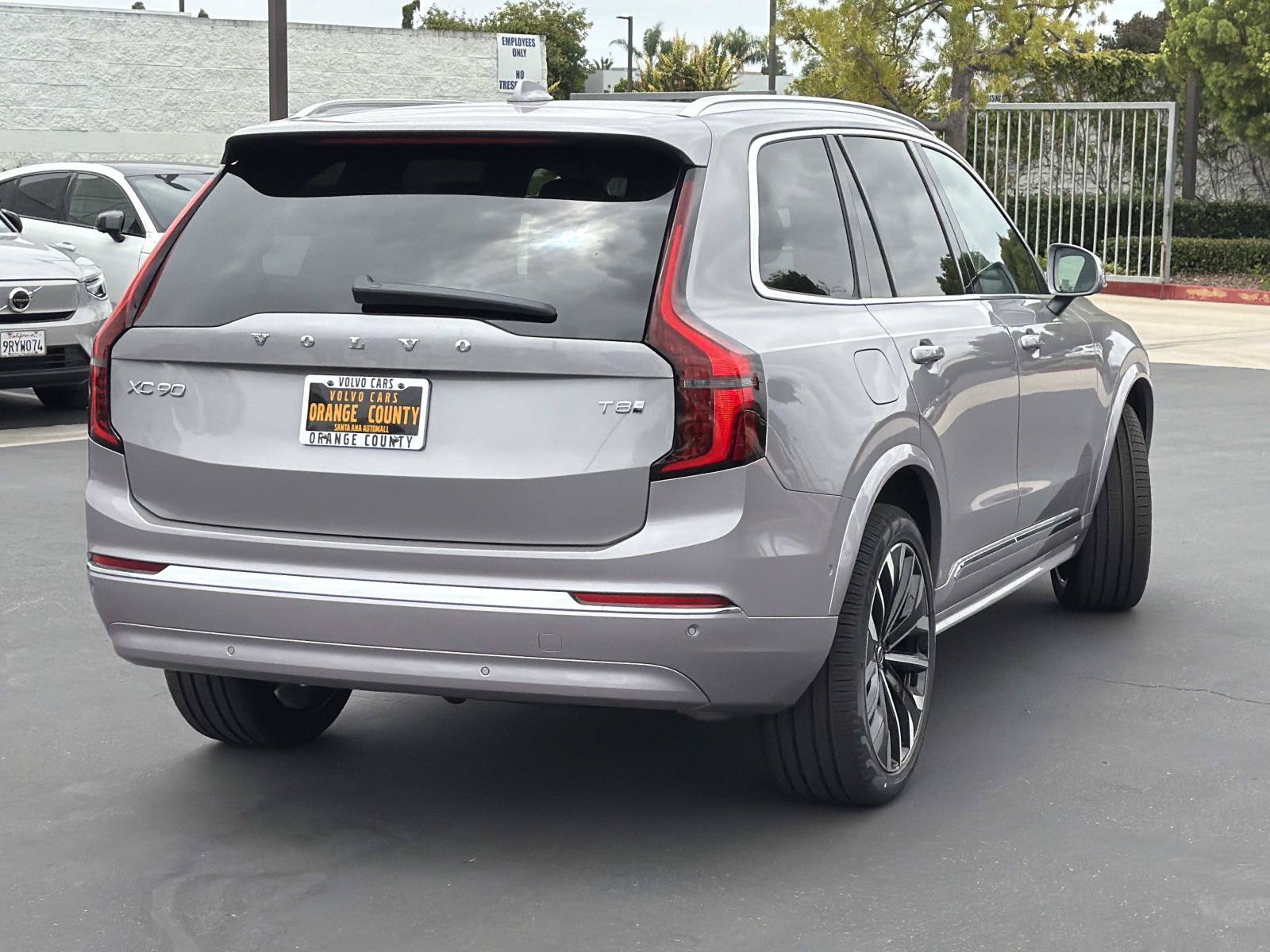 New 2026 Volvo XC90 T8 Plus AWD/4WD image 6