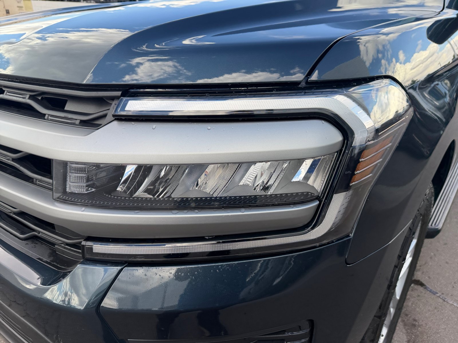 Used 2024 Ford Expedition Max XLT AWD/4WD image 9