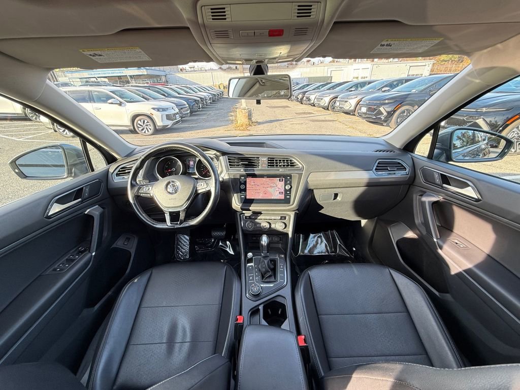 Used 2018 Volkswagen Tiguan SEL image 19