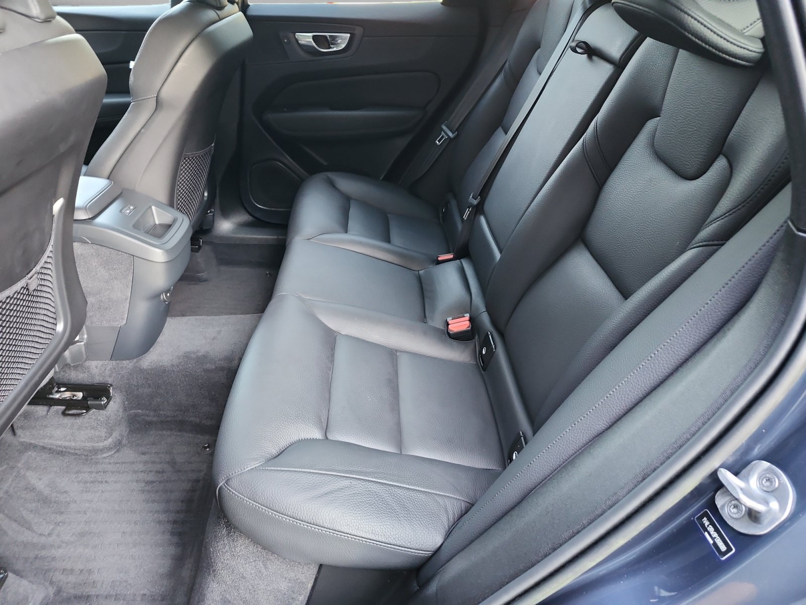 Used 2023 Volvo XC60 B5 Plus w/ Climate Package AWD/4WD image 14