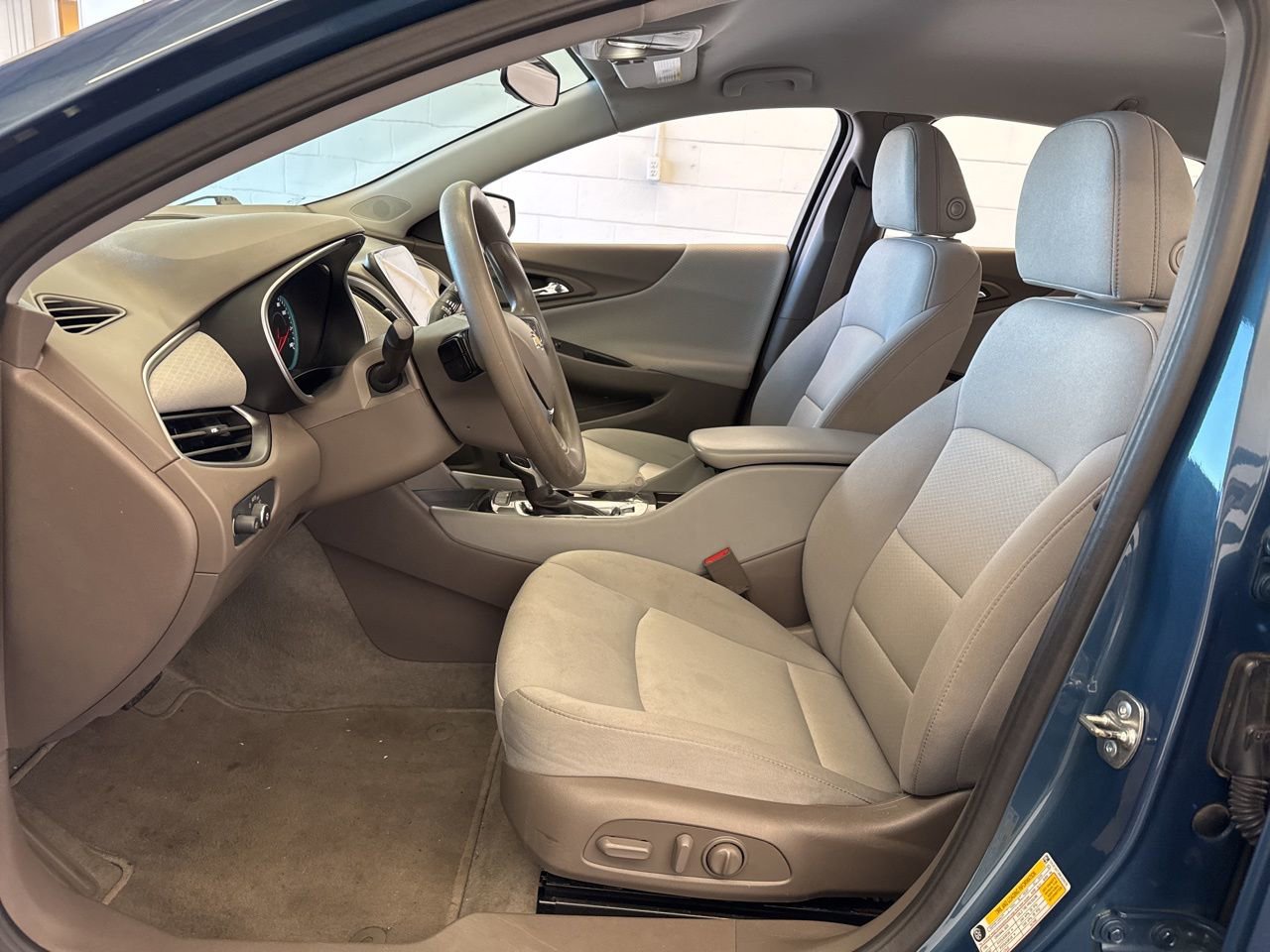 Used 2024 Chevrolet Malibu LS w/ Driver Confidence Package image 12