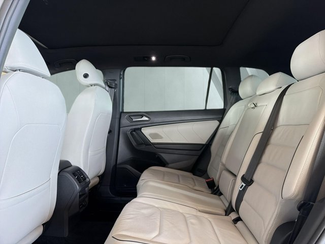 Used 2019 Volkswagen Tiguan SEL Premium R-Line AWD/4WD image 11