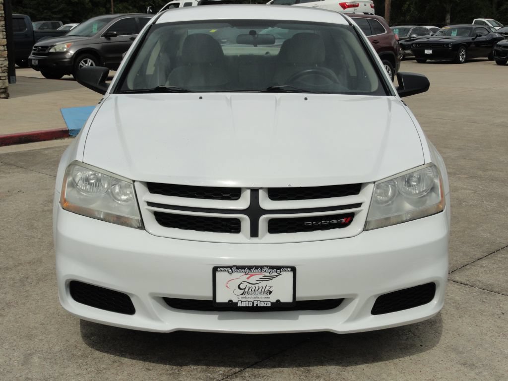 Used 2014 Dodge Avenger SE FWD image 2