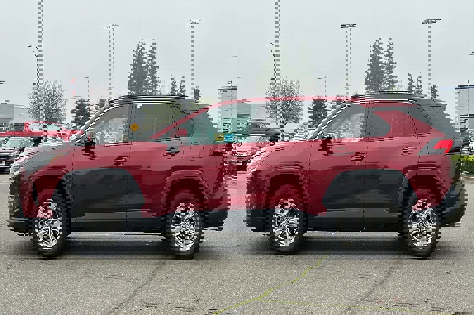 Used 2022 Toyota RAV4 XLE image 9