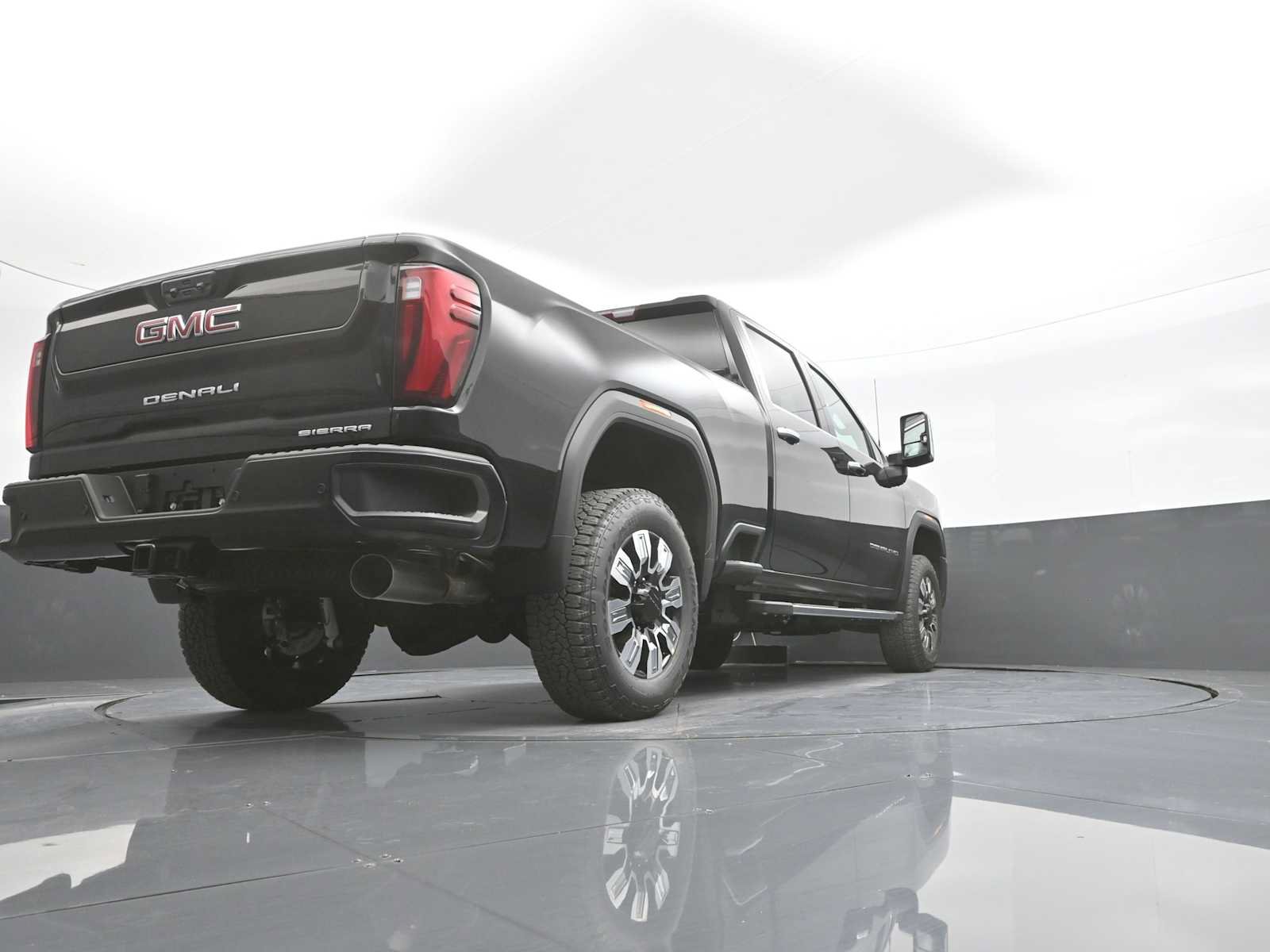 New 2026 GMC Sierra 2500 Denali w/ Technology Package AWD/4WD image 37