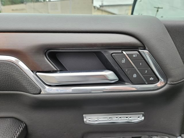 New 2026 GMC Sierra 1500 Denali w/ Denali Reserve Package AWD/4WD image 19