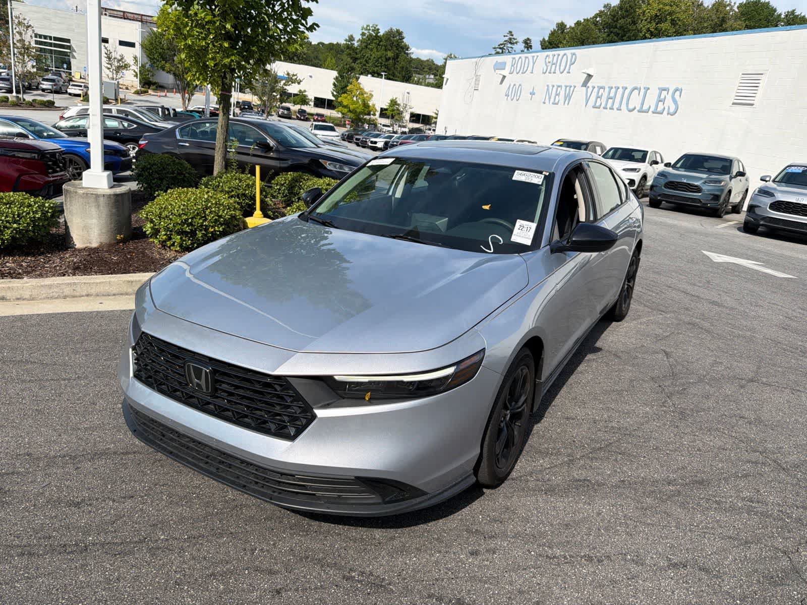 Used 2025 Honda Accord SE image 3
