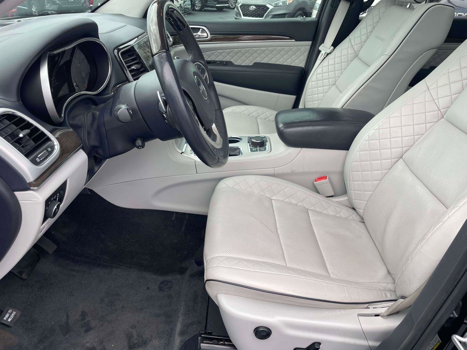 Used 2019 Jeep Grand Cherokee Summit image 5