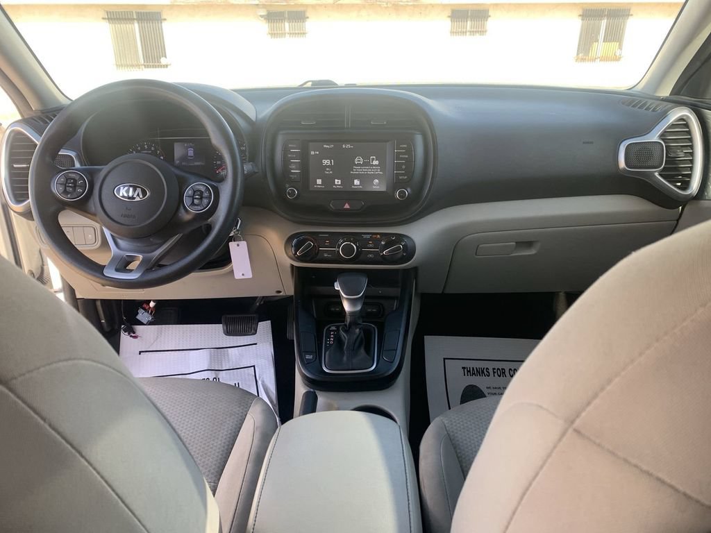 Used 2021 Kia Soul LX FWD image 18