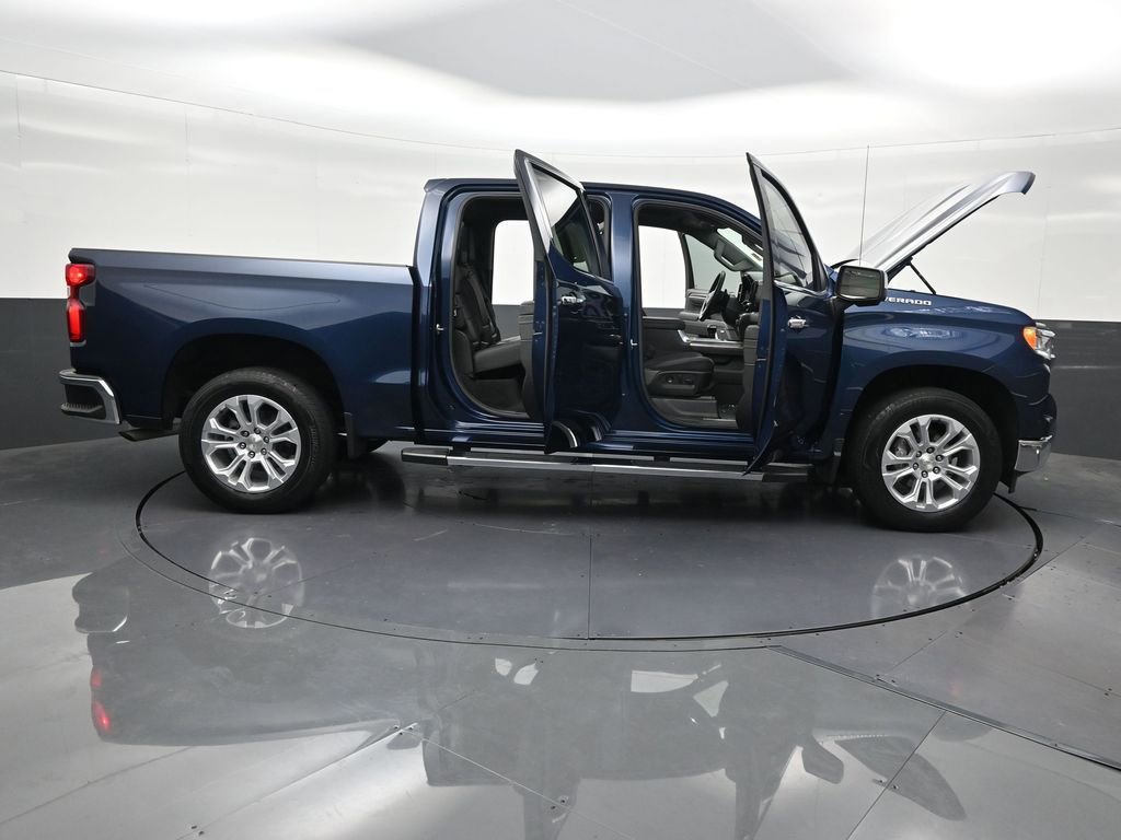 Used 2023 Chevrolet Silverado 1500 LTZ RWD image 32