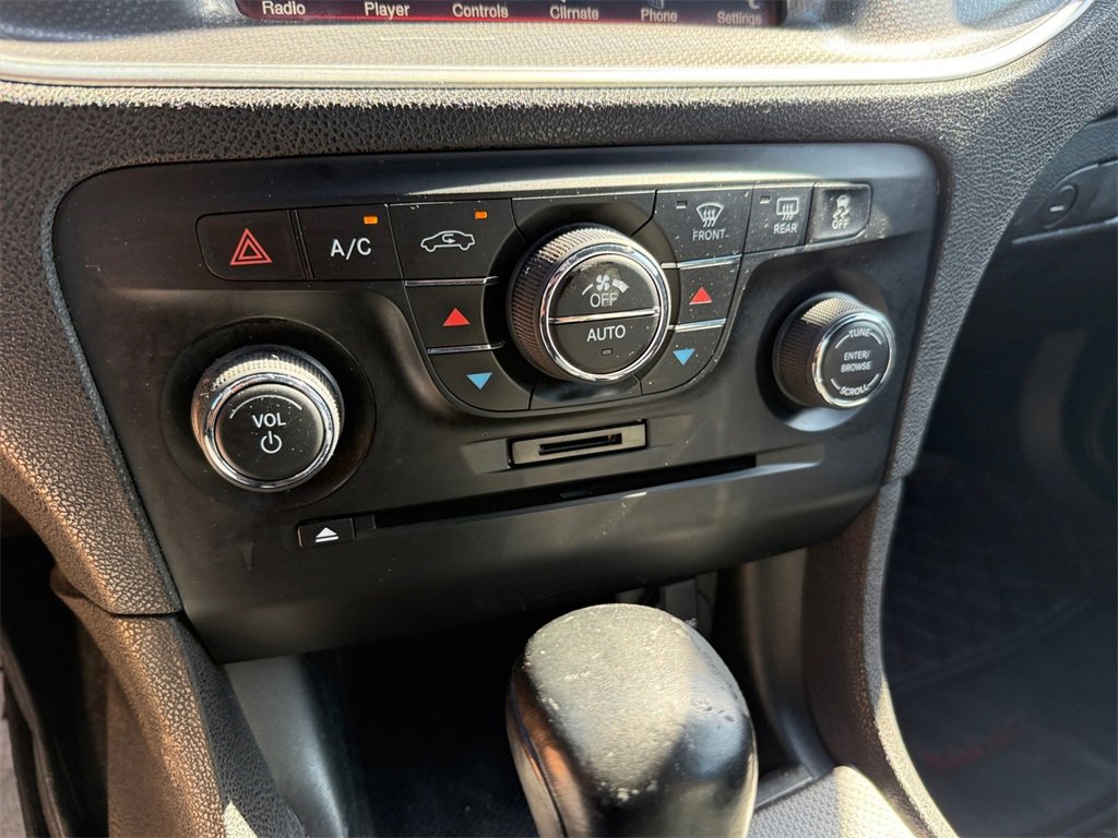 Used 2014 Dodge Charger R/T image 25