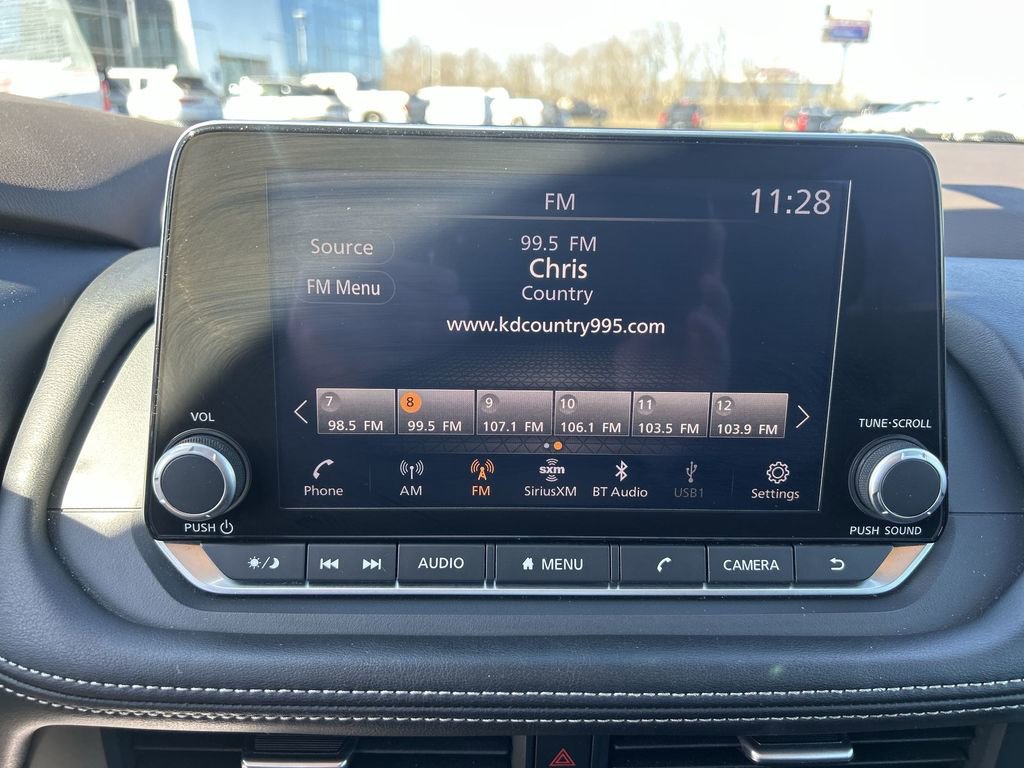 Used 2023 Nissan Rogue S image 22