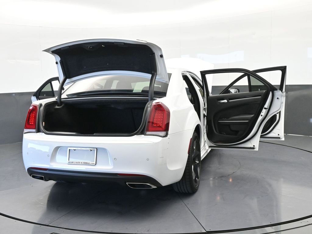 Used 2023 Chrysler 300 Touring L image 66