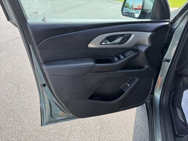 Used 2023 Chevrolet Traverse LT w/ LPO, Floor Liner Package AWD/4WD image 11